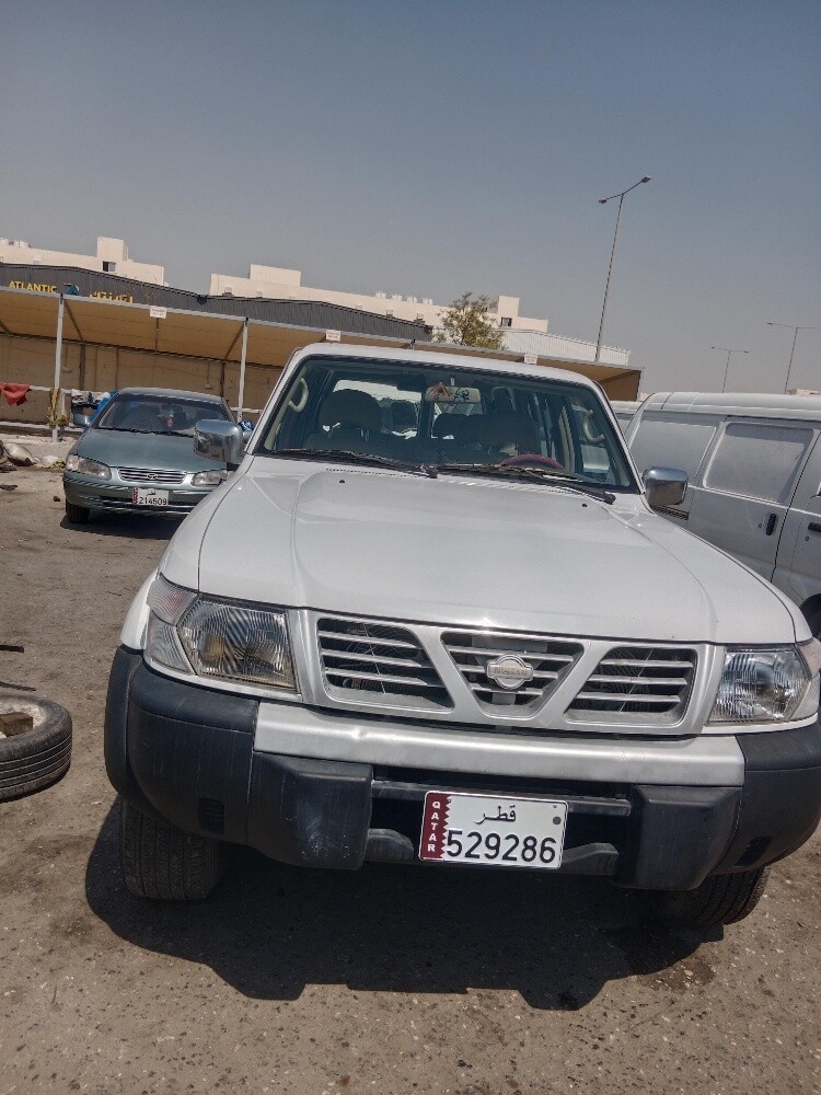 for sale Nissan cruiser - 2