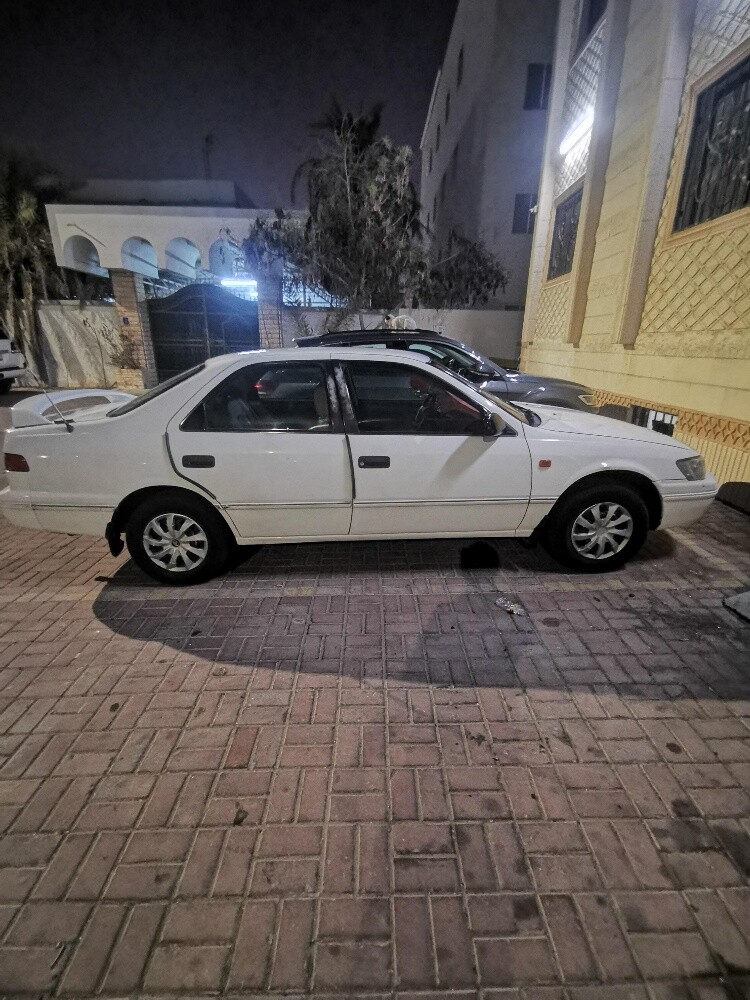 كامري ٩٩ - 4