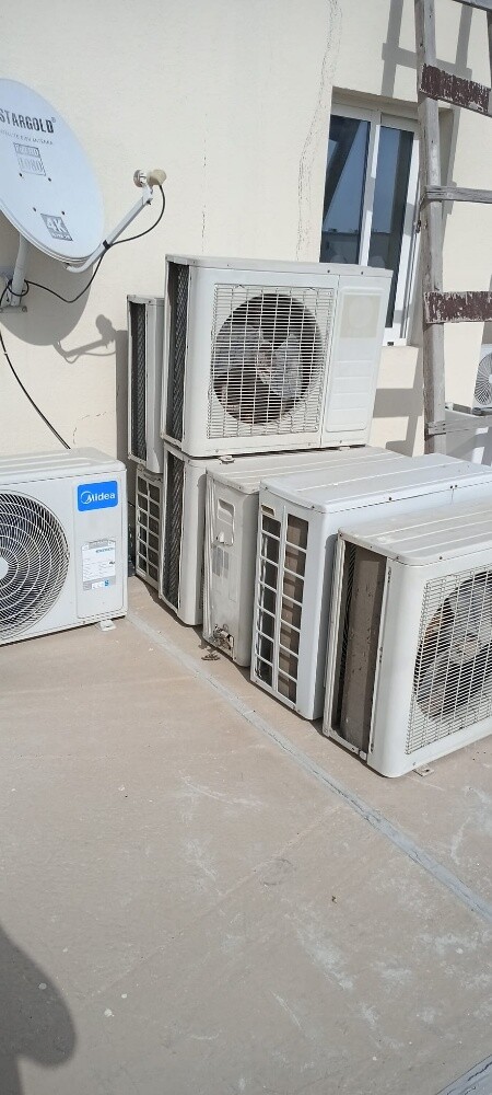 Buying used And damaged Ac, working - 2