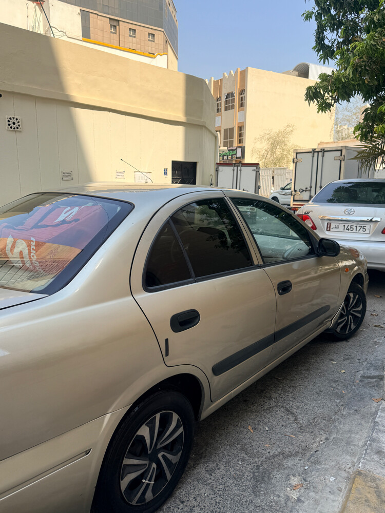 NISSAN SUNNY JAPAN 2009 - 6