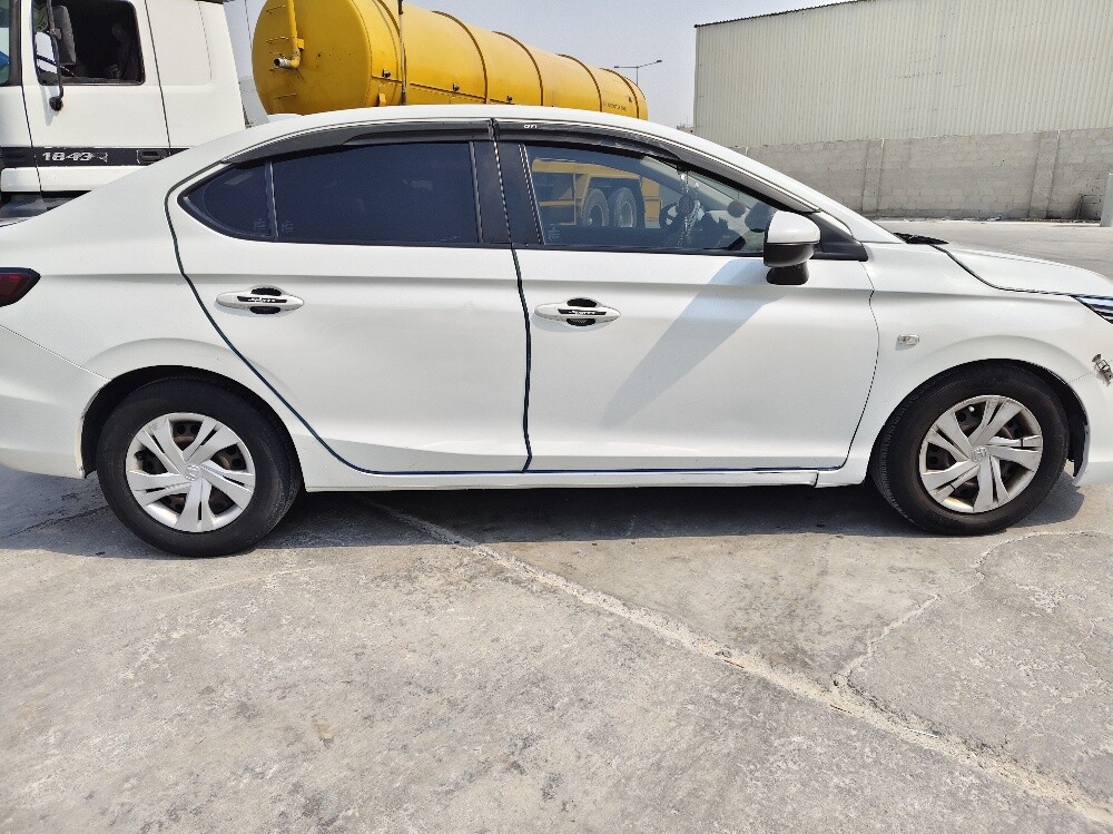 Honda     City      2021    sale - 4