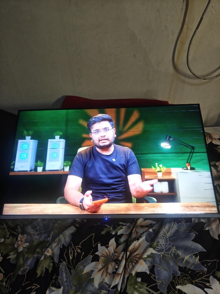 Akai smart andriod tv 43 inche - 2