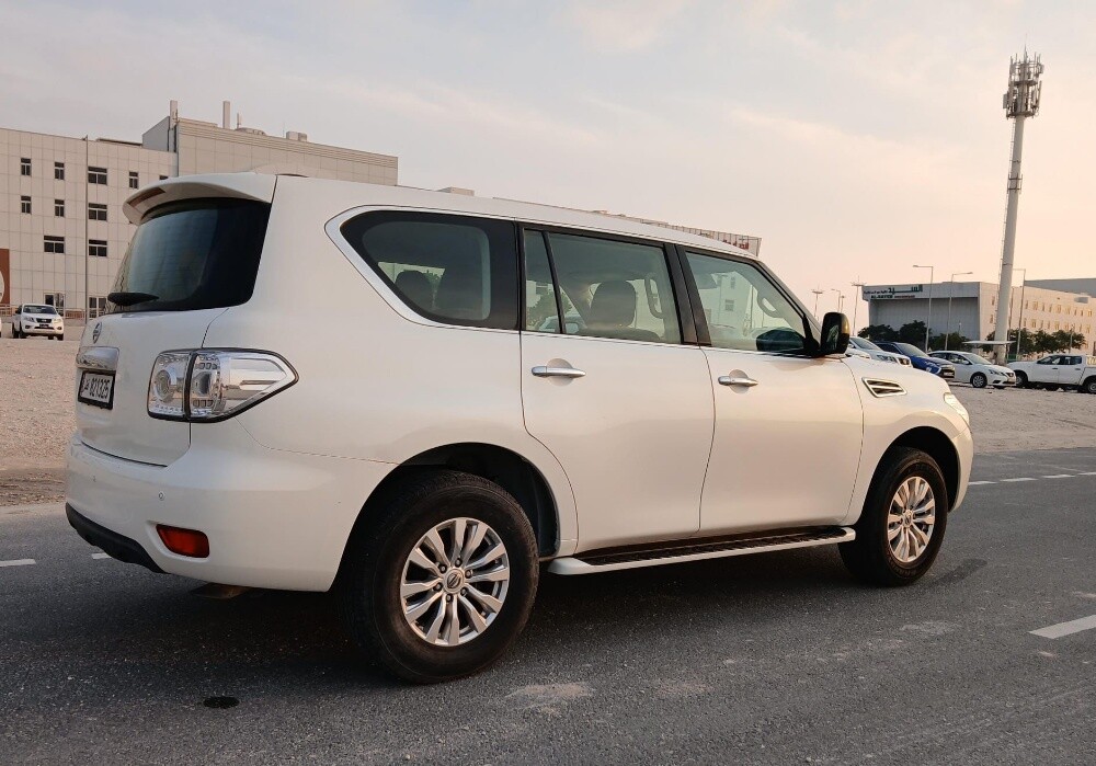 Nissan Patrol XE - 2