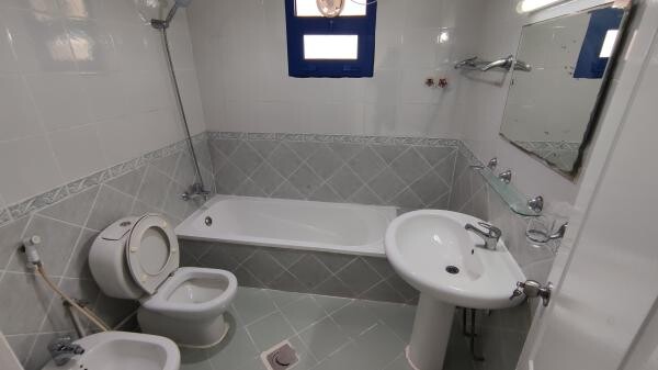 Fully Furnished 2BHK - Al Mansoura - 12