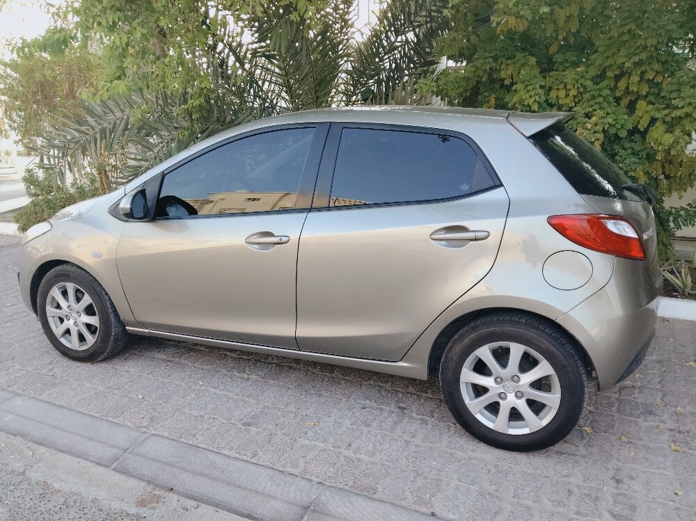 Mazda 2 - 5