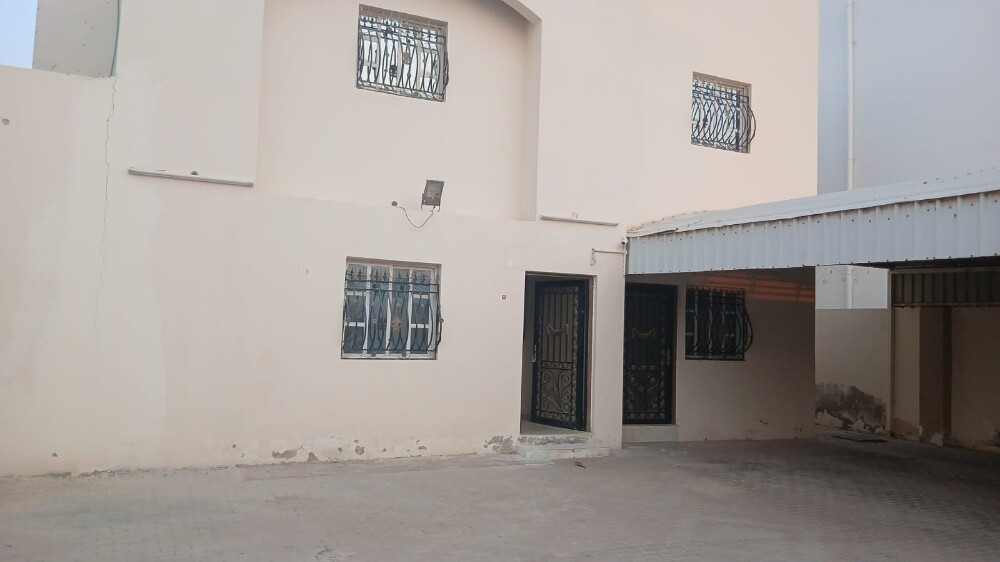Villa for rent in Umm Al Amad - 4