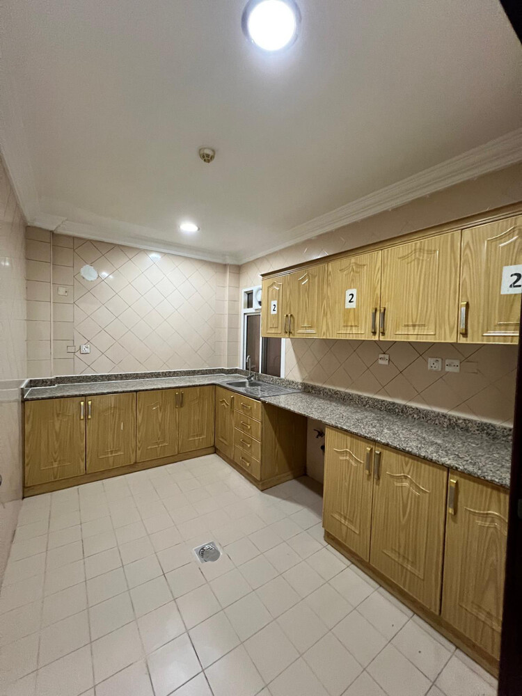 للإيجار شقق سكنية بالمطار  - 3