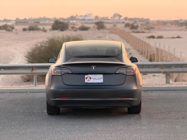Tesla Model 3 2023 - 5