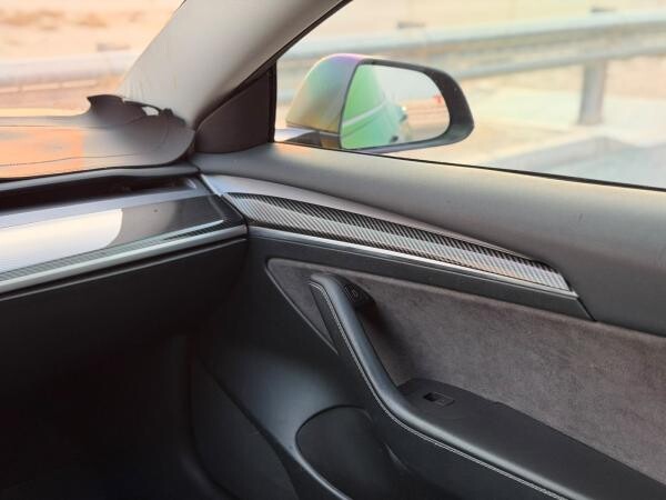 Tesla Model 3 2023 - 11