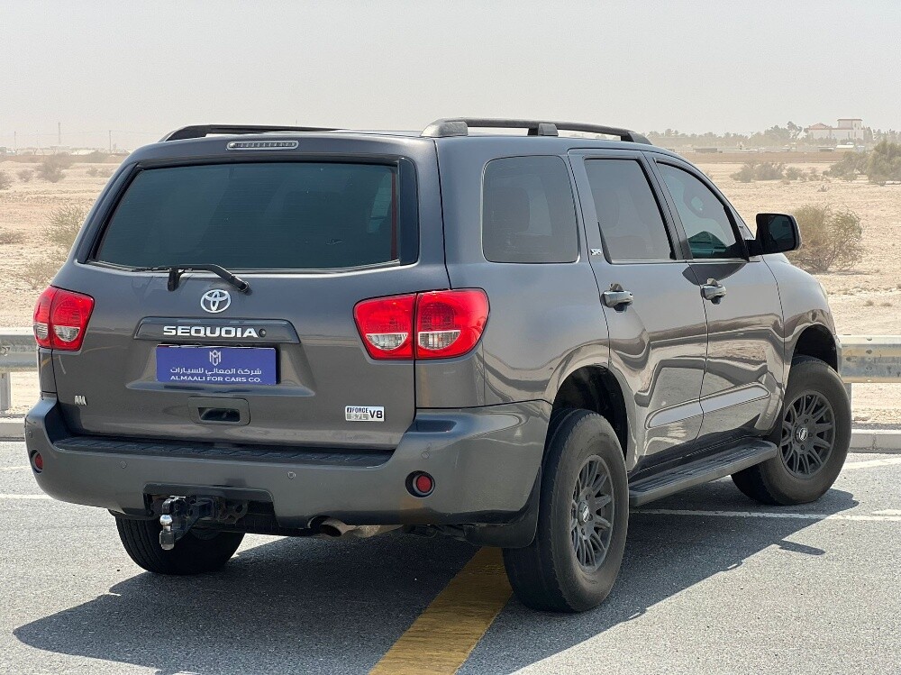 تويوتا سيكويا اس ار 5 2014 - 5