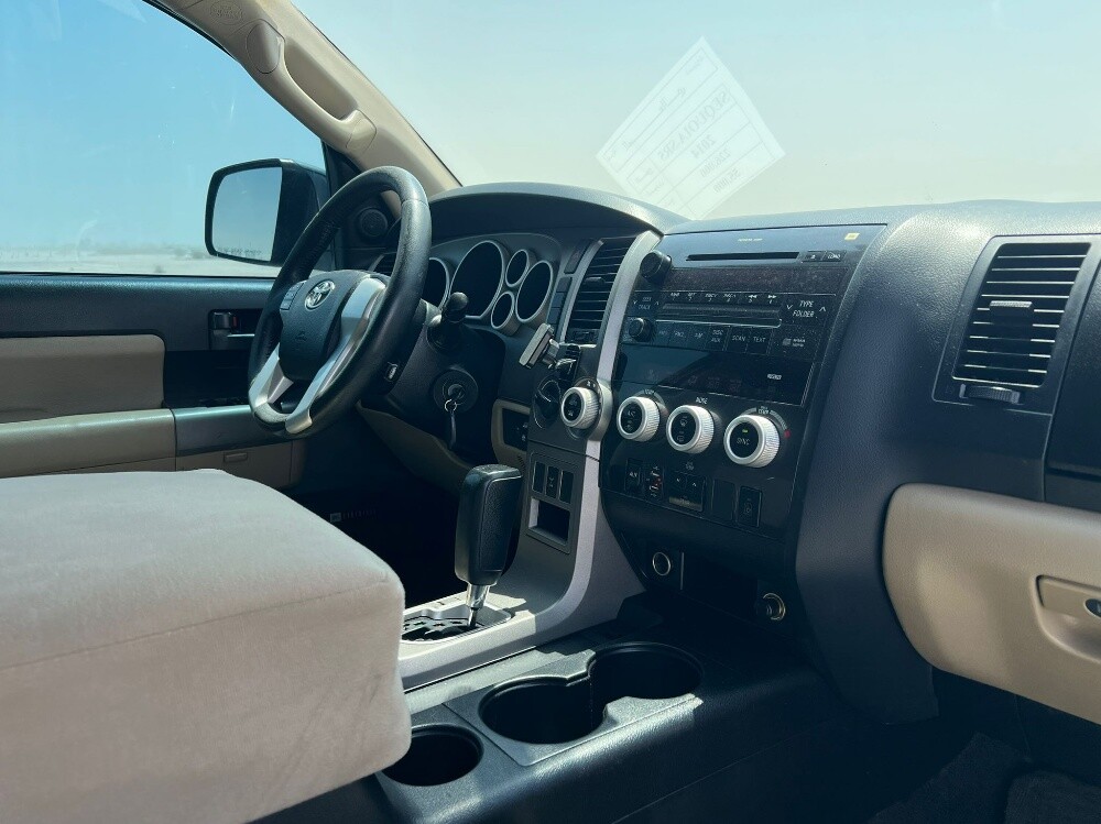 تويوتا سيكويا اس ار 5 2014 - 8