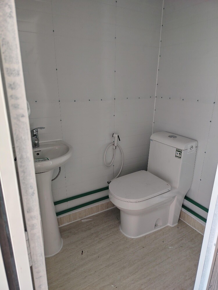 cabin caravan room ketechin toilet - 7