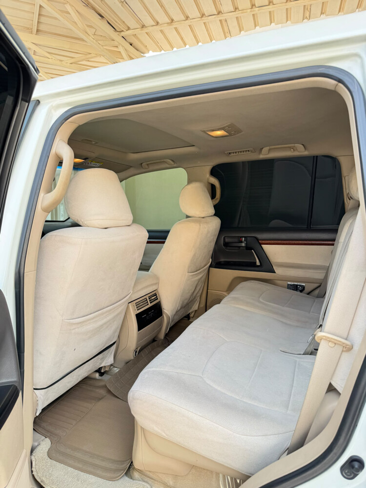 Toyota Land Cruiser 2013 GXR V6 - 6