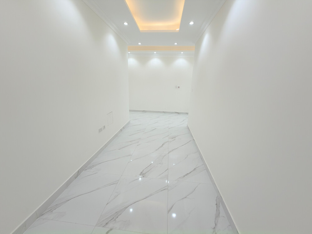 Apartment in Al Kharaitiyat - 8
