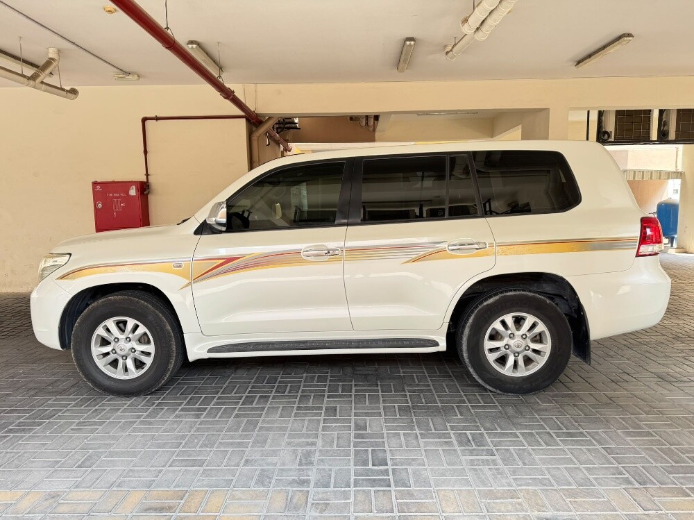 TOYOTA LAND CRUISER FOR SALE - 1