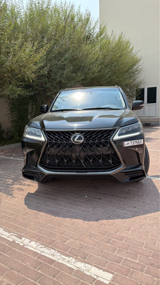 Lexus Lx 570 s Black Edition 2019 - 1