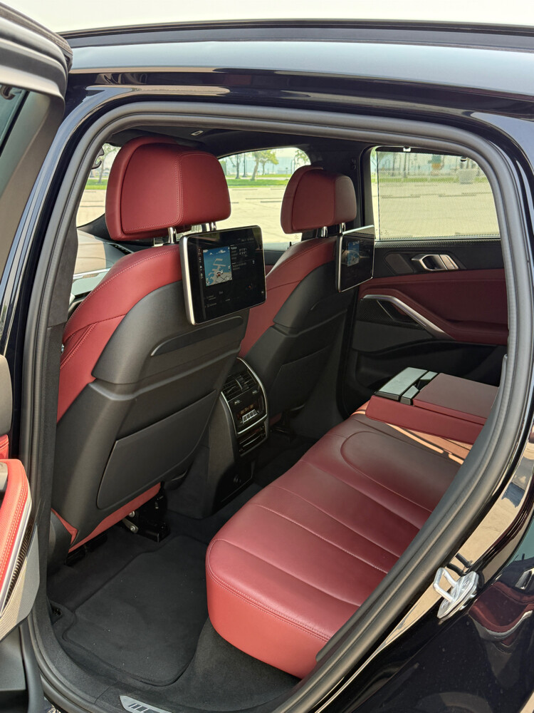 BMW X6 M50i 2022 — M Performance V8 - 14