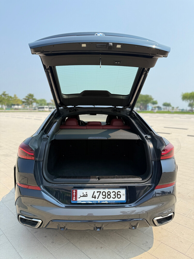 BMW X6 M50i 2022 — M Performance V8 - 8