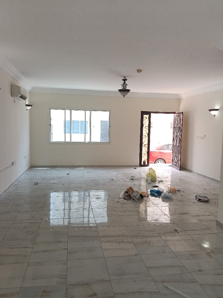 Villa for rent in Al Gharafa, 4bhk - 9