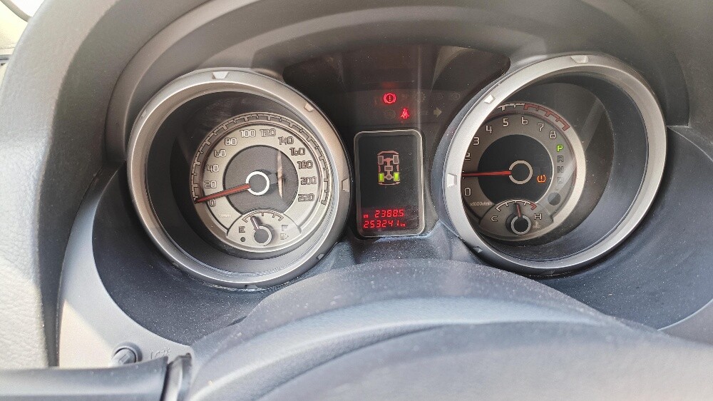 Mitsubishi Pajero - 8