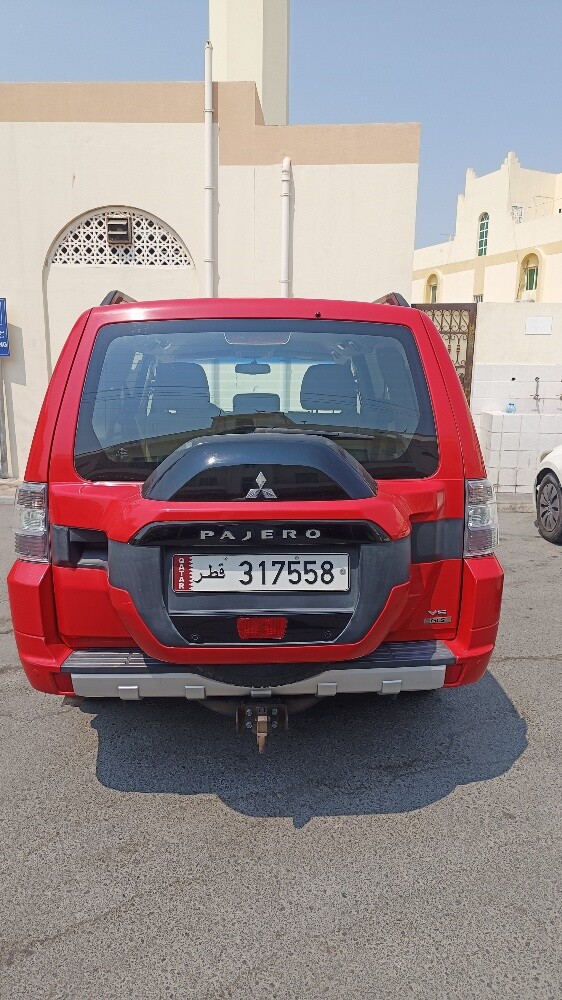 Mitsubishi Pajero - 4