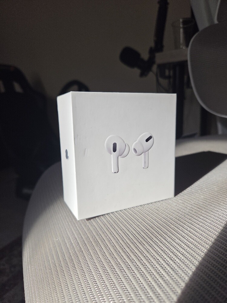 airpods pro - 1