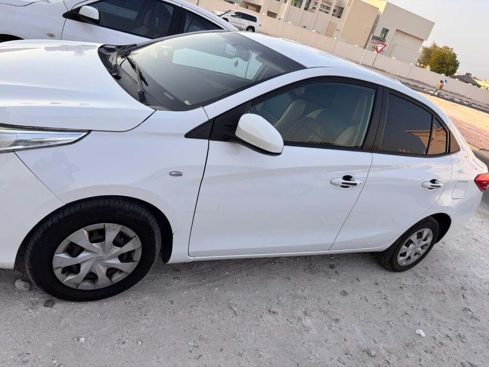 Toyota Yaris..2021 - 4