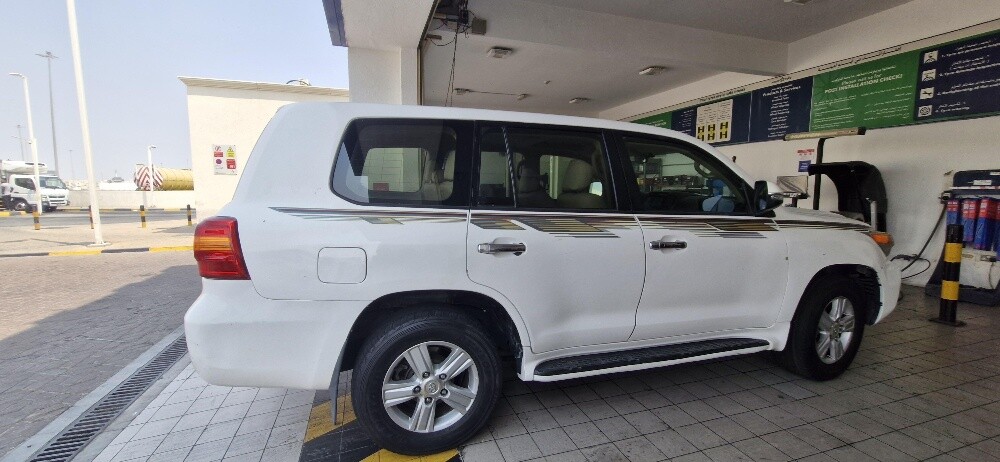 land cruiser 2011 - 1