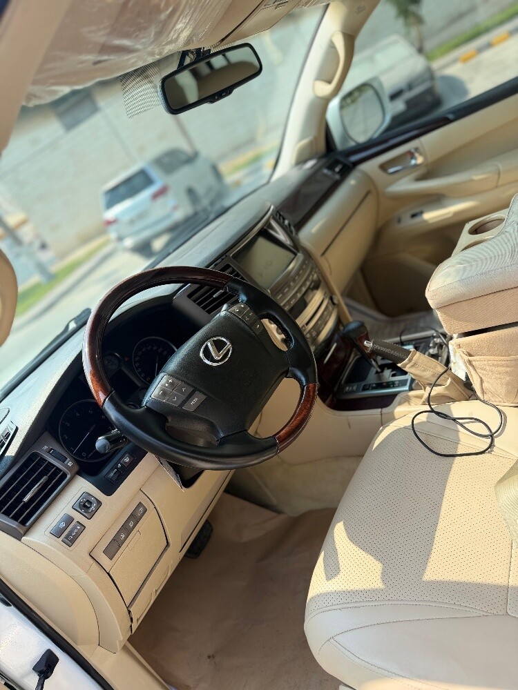 lexus 570 - 6