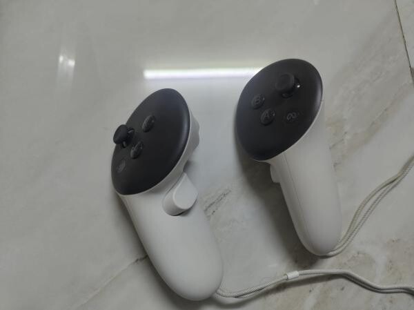 ميتا كويست 3 إس - 128 جيجابايت - 3