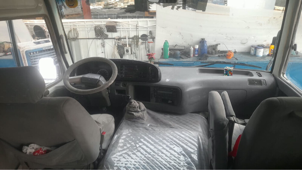 Toyota coaster 30 seater 2013 sale - 3
