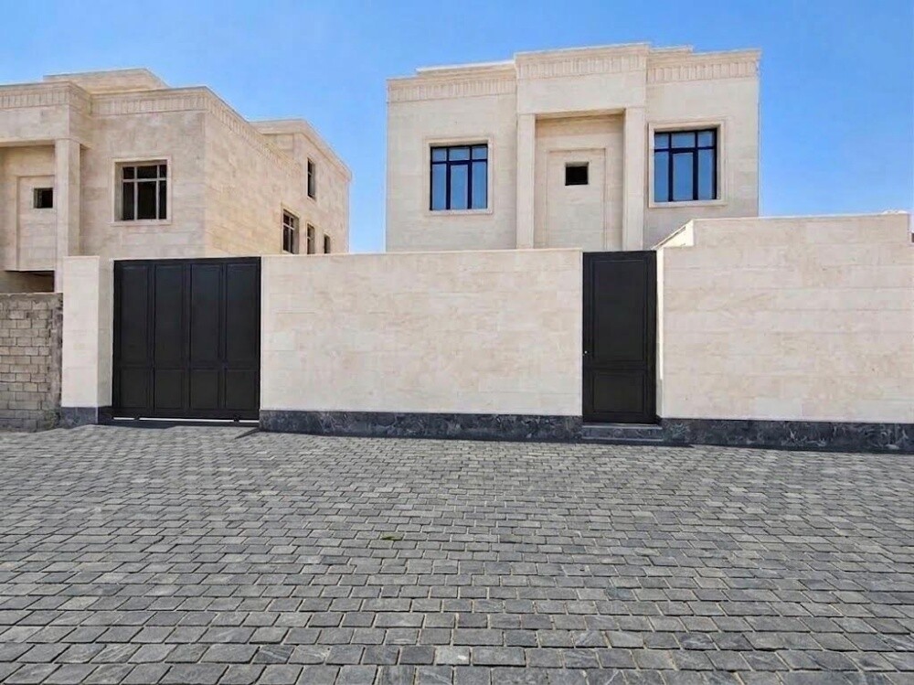 بيع فيلا جديده ام صلال خلف مركز - 2