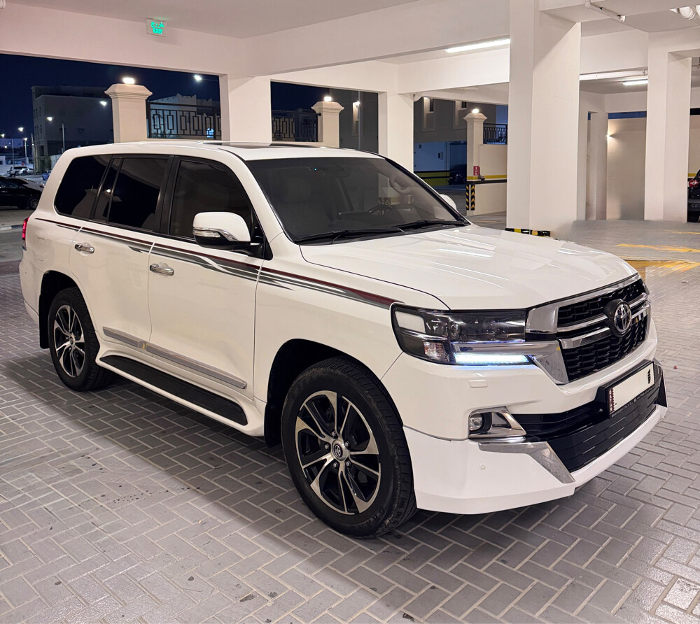 GXR V8 low mileage full option - 3