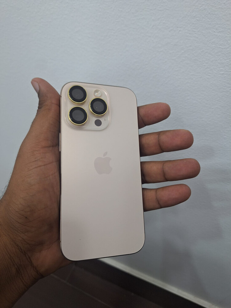 iPhone 16 Pro - 4