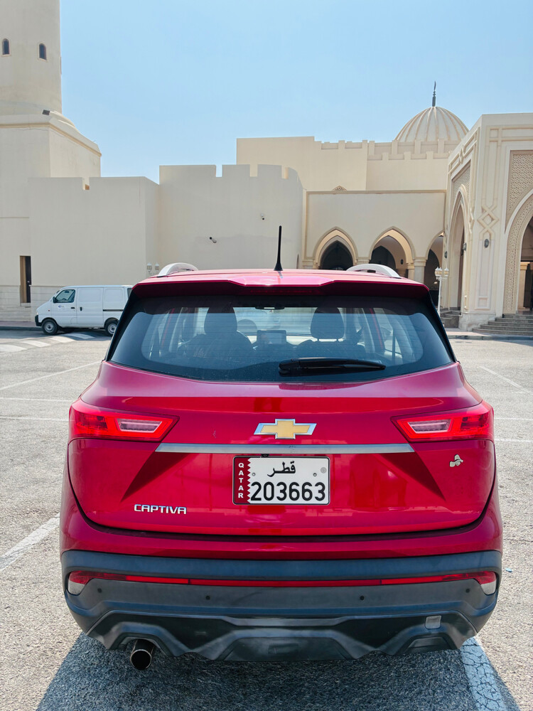 chevy Captiva 2022 Red - 5