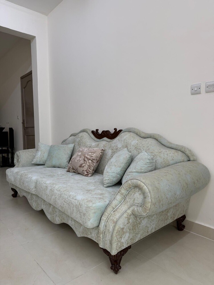 صالون كبير مع بوفيه - 9