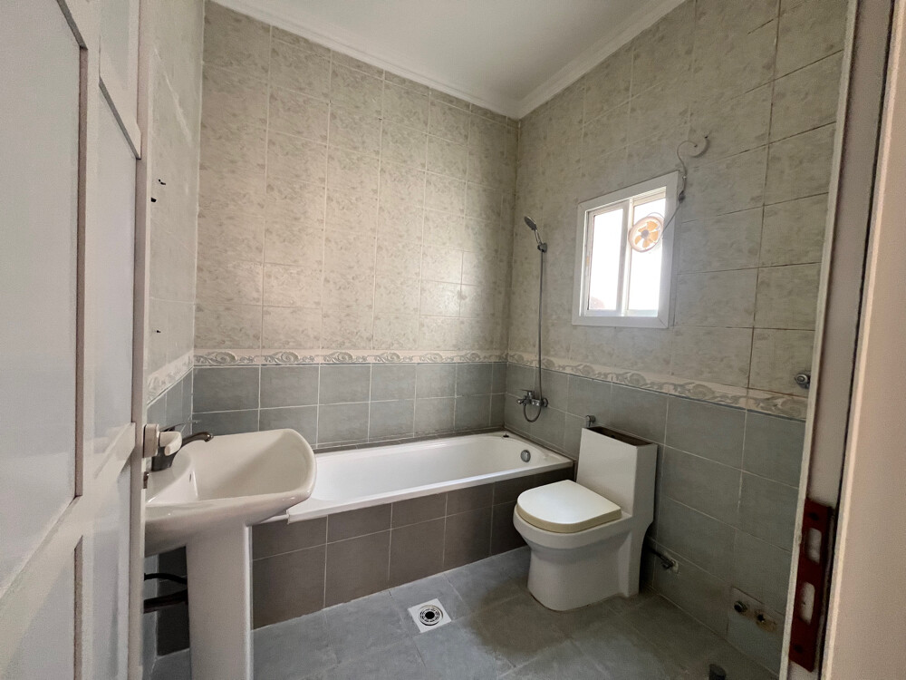 villa for rent in ain khaled - 6
