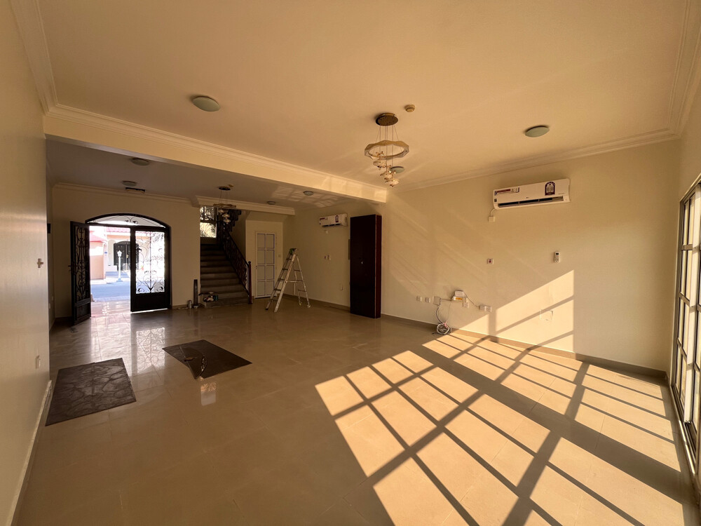 villa for rent in ain khaled - 11