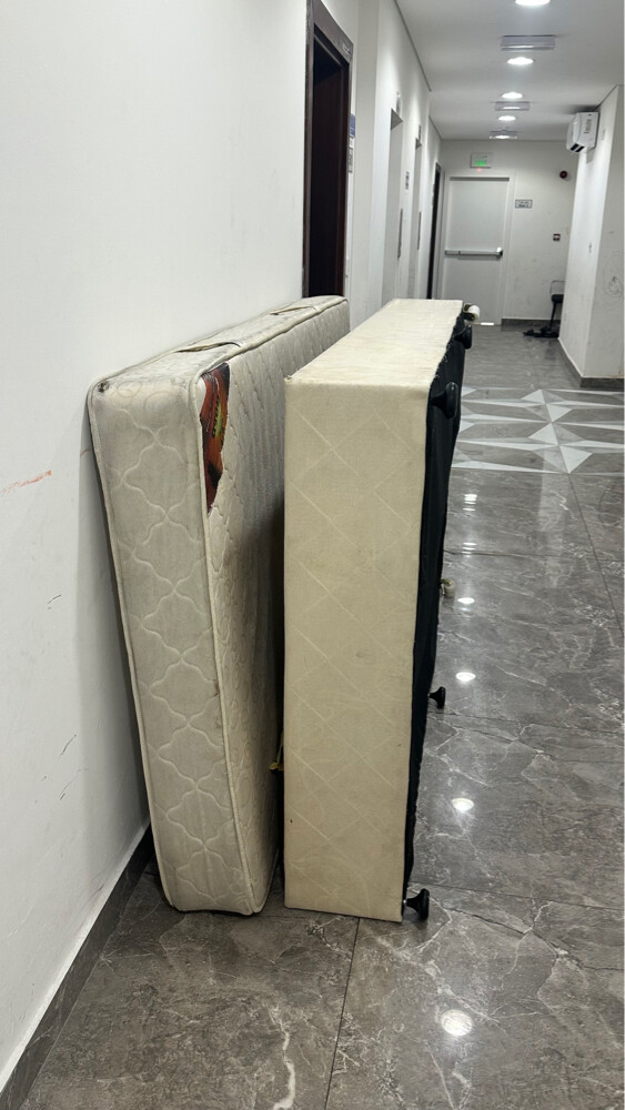 للبيع - 1