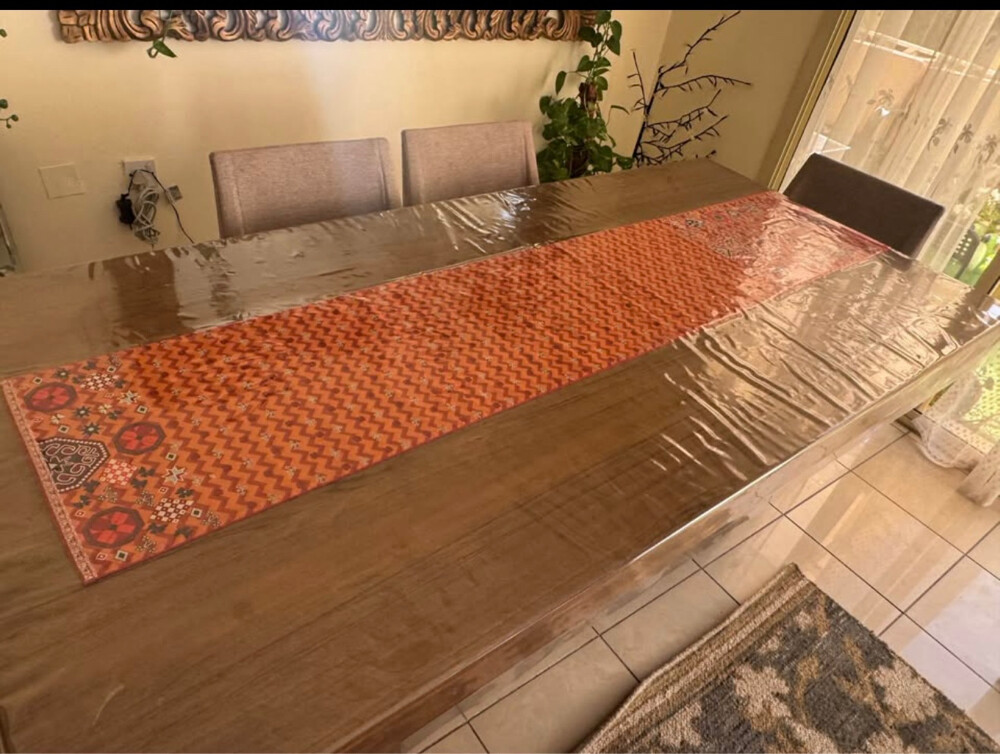 Walnut wood dining table - 2