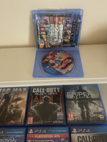 new ps 4 CDs good condition - 3