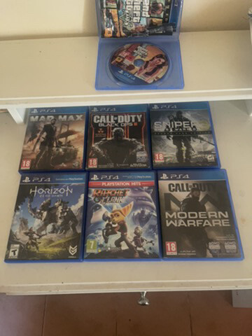 new ps 4 CDs good condition - 2