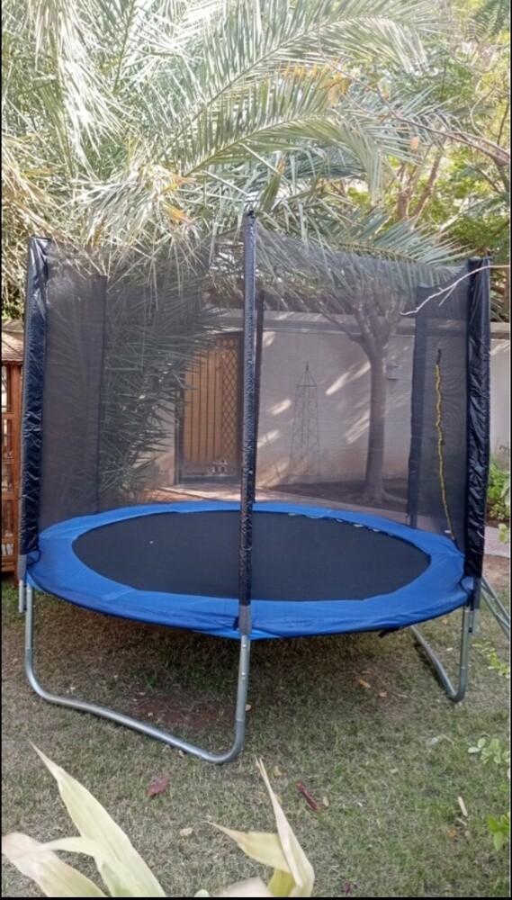 Trampoline 8 feet - 1