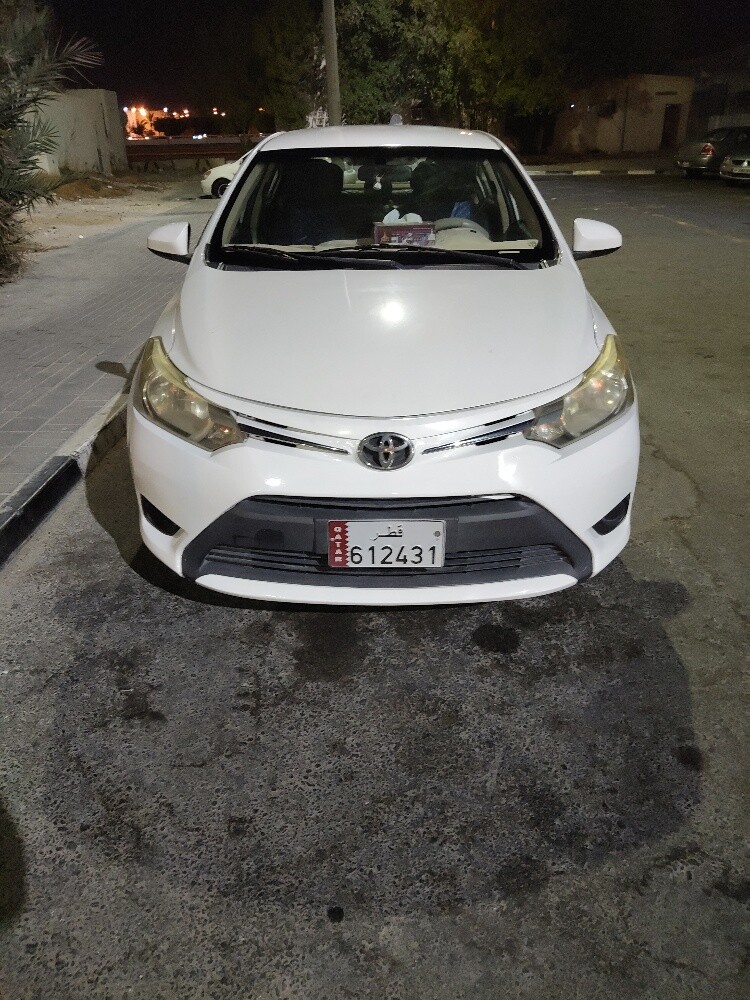 Toyota yaris 1.5 - 10