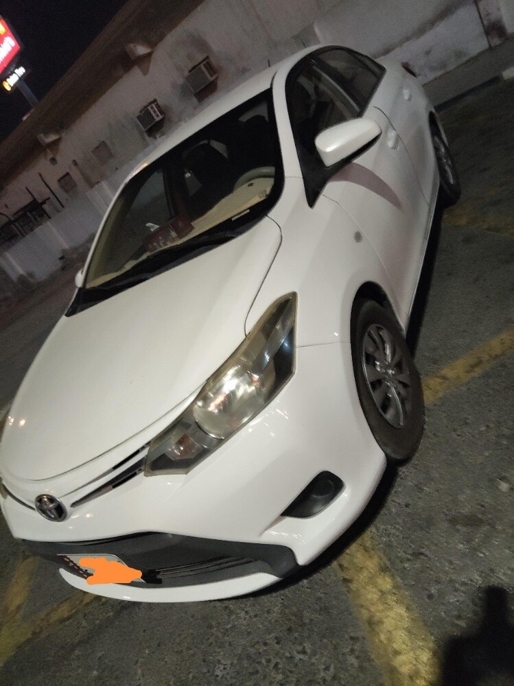 Toyota yaris 1.5 - 14