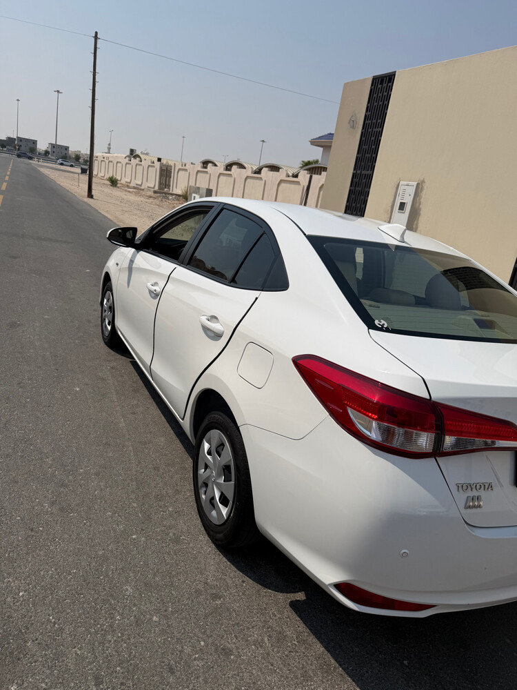 Yaris, original paint, accident 0 - 11