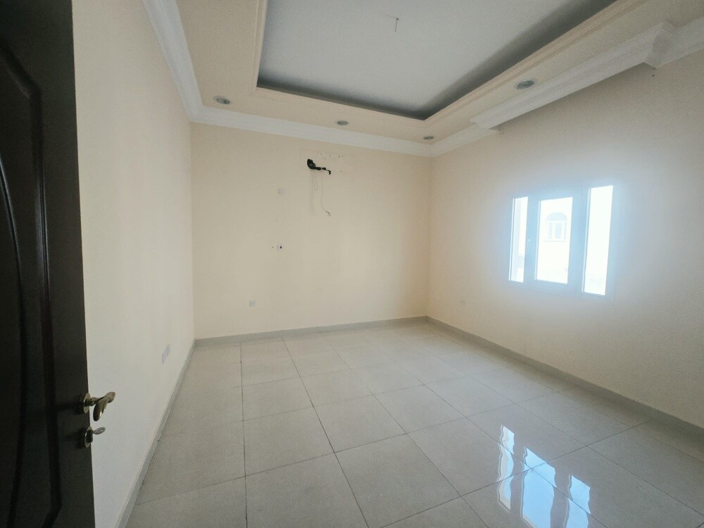 Villa for rent in Al Wukair, Jari M - 17
