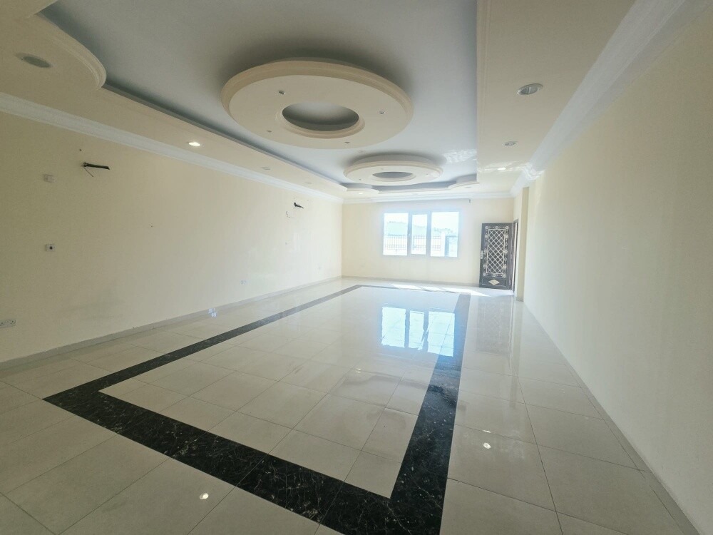 Villa for rent in Al Wukair, Jari M - 6