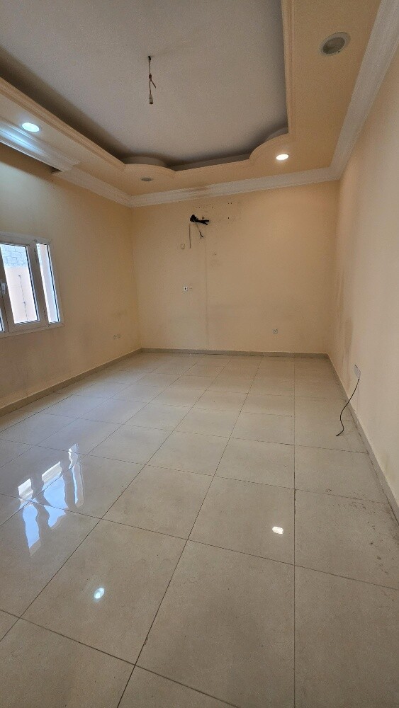 Villa for rent in Al Wukair, Jari M - 8