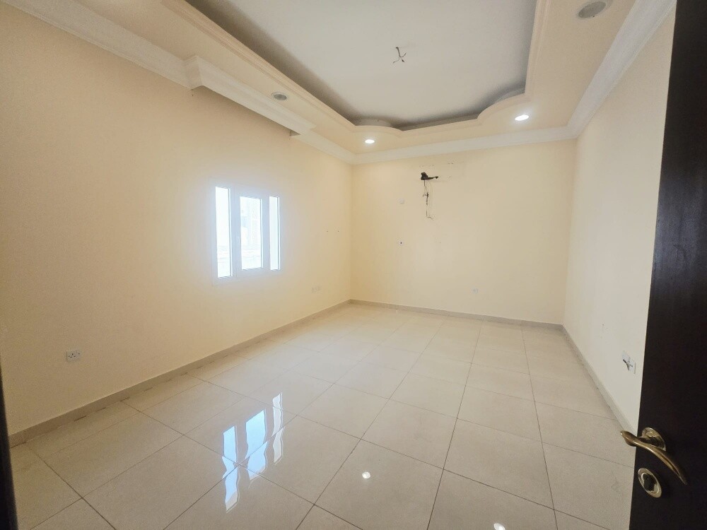 Villa for rent in Al Wukair, Jari M - 21